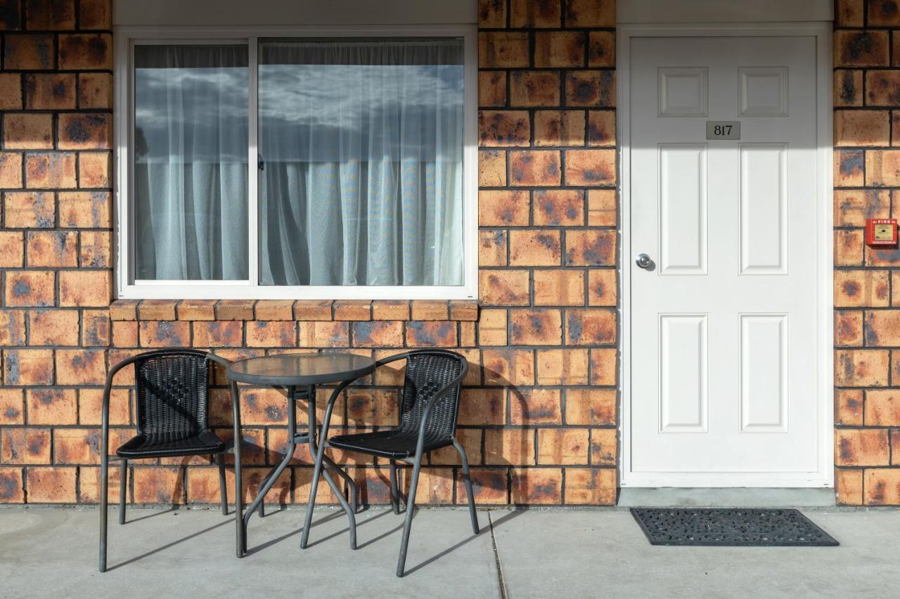 Bk'S Chardonnay Motor Lodge Masterton Exterior foto